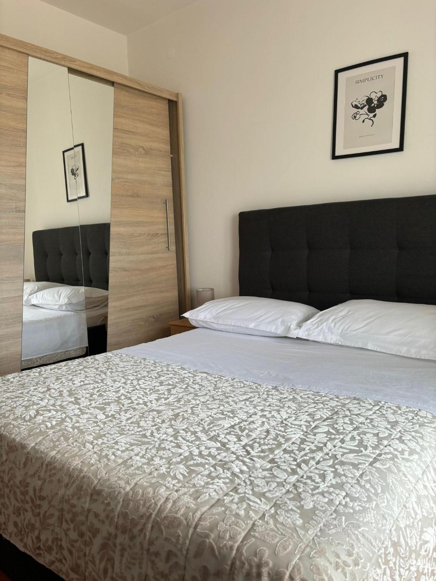 Apartman Luka Šibenik Exteriör bild
